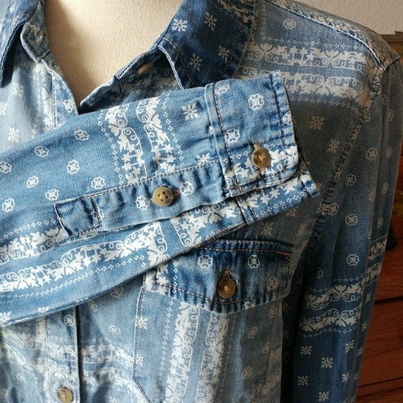 Bleached Boho Chambray Button Down XS - Picture 5 of 8